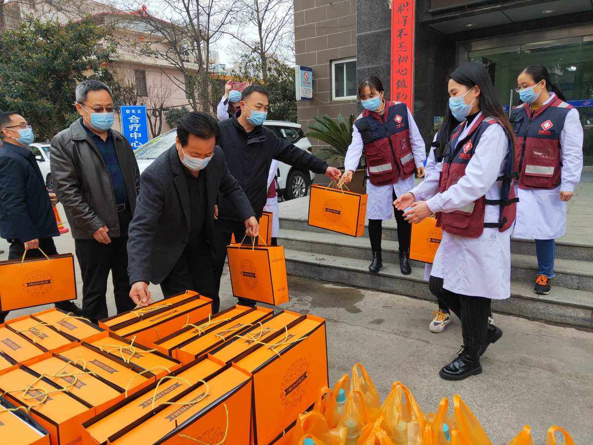 kaiyunapp-荷甲赛程吃紧，犹他爵士今晨强势反弹，目标明确，医务组通报恢复的简单介绍